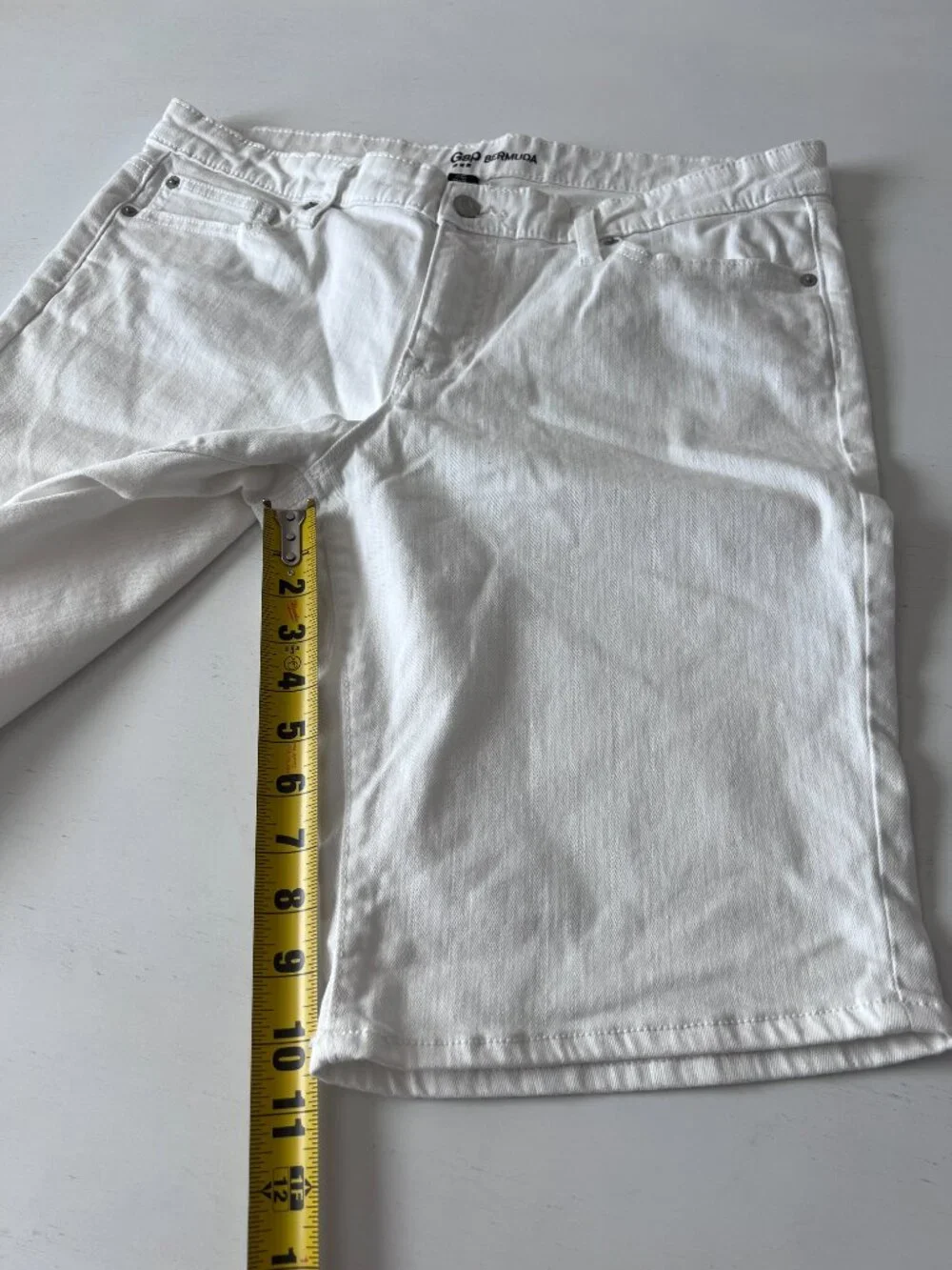 Gap Denim Bermuda Shorts White Size 14R Mid Rise Stretch